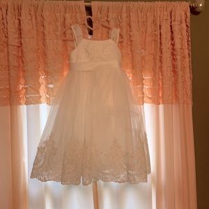 Flower Girl Dress - JJs House. Tulle - A Line Lace Dress. Toddler Size 4